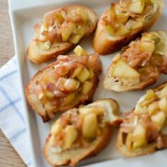 Tartines aux pommes et Cambert