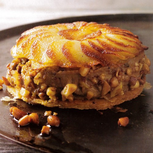 Recette Tatin de foie gras de canard aux amandines et coulis corsé