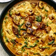 Agneau korma aux champignons et épinards