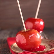 Pommes d'amour comme à la fête foraine