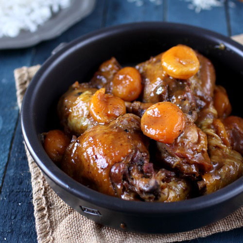 Recette Poulet mijoté au miel pain d'épices et abricots secs