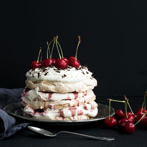 Recette Pavlova aux cerises, au thym et au citron