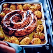 Saucisse aux herbes et pommes de terre éventail au thym