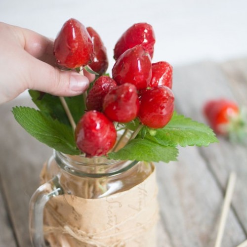 Recette Sucette de fraises façon pomme d'amour