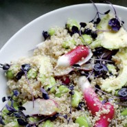 Salade de quinoa, fèves et avocat