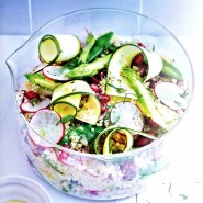 Salade de légumes, quinoa et grenade