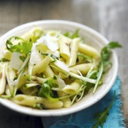 Penne aux courgettes, roquette et parmesan