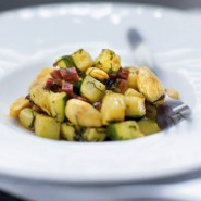 Poêlée de courgettes, amandes et chorizo