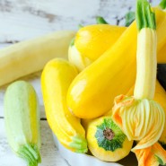 Salade de Mangue et Courgettes Jaunes