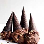 Glace au chocolat et morceaux de brownie