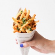 Frites au citron et aux herbes