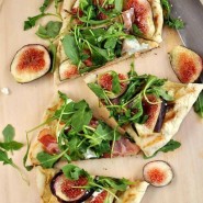 Pizza au figues fraiche Prosciutto et fromage de chèvre