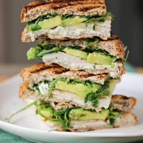 Recette Panini à la dinde, avocat et fromage chèvre