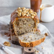 Pain d'épices aux abricots secs et noix de macadamisa