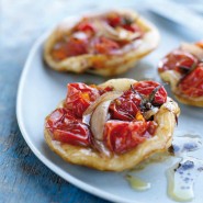 Mini pizza aux tomates cerises