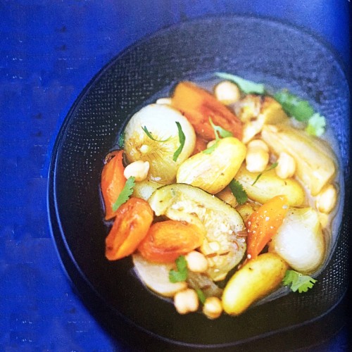 Recette Tagine de légumes confits et pois chiches au bouillon épicé