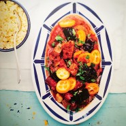 Tajine d'agneau aux kumquats, pruneaux et millet