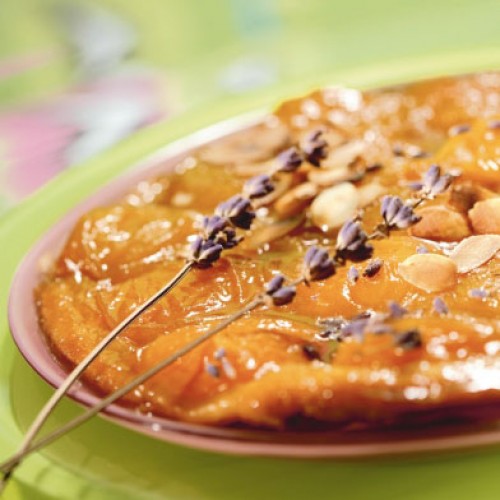 Recette Tatin aux abricots et fleurs de lavande