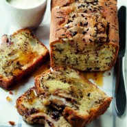 Gâteau au yaourt, poires et chocolat