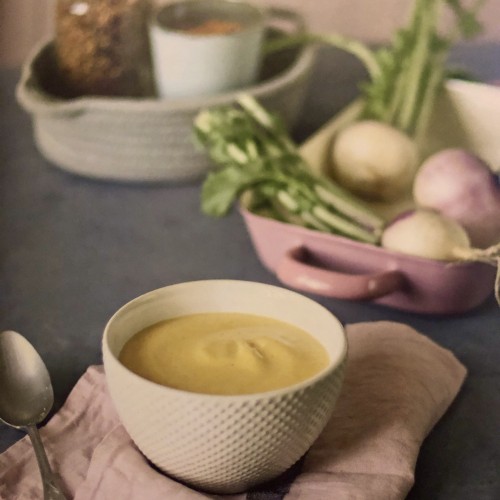 Recette Velouté de navet boule d'or, miel et noisette