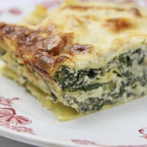 Recette Lasagnes aux blettes, ricotta, jambon de parme et pignons de pin