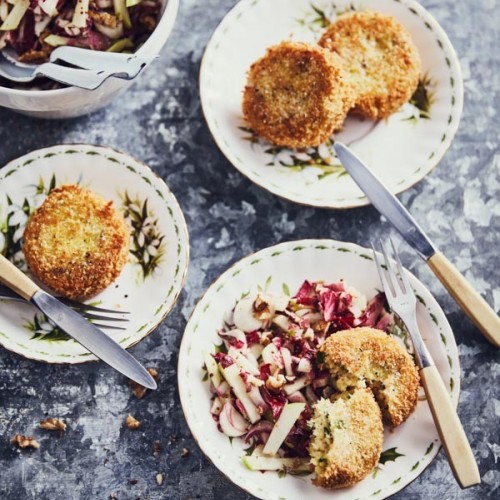 Recette Salade d'endives aux noix et aux crabcake