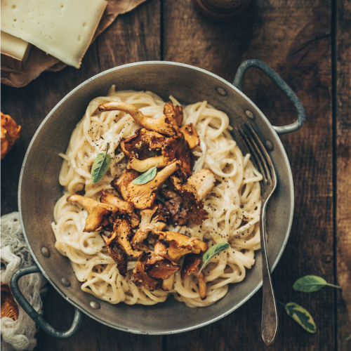 Recette Spaghettis aux girolles, sauce 3 fromages