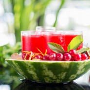 Cocktail sans alcool pastèque et cranberry
