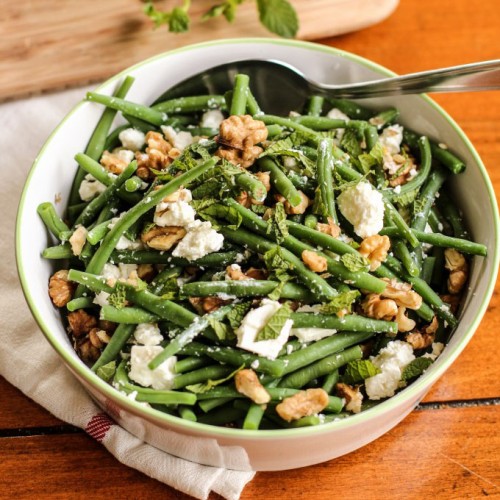 Recette Salade de haricots verts à la feta, menthe et noix