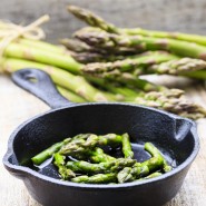 Asperges à la poêle